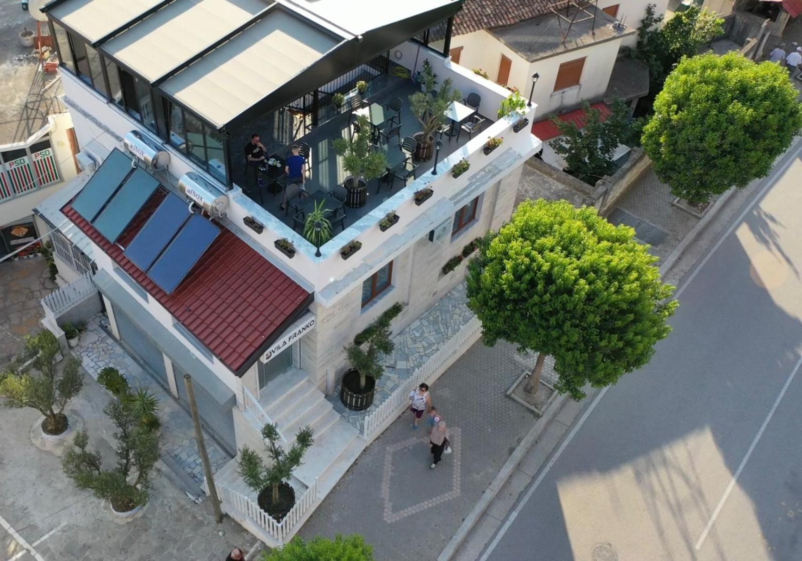 Vila Franko 베라트 외부 사진