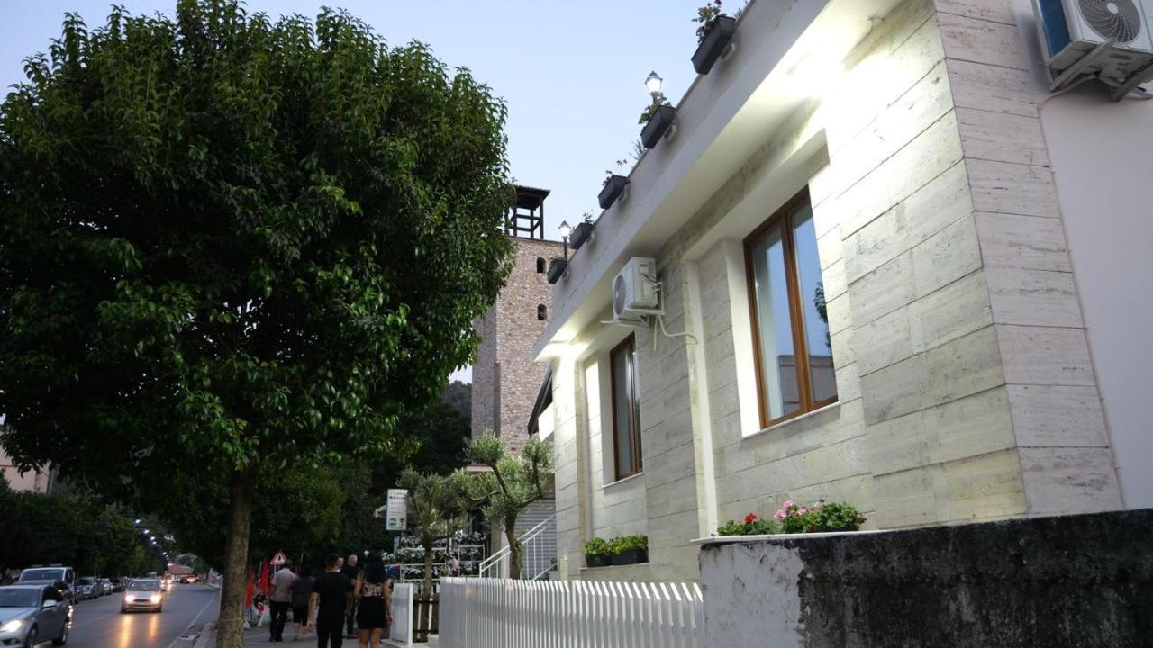 Vila Franko 베라트 외부 사진
